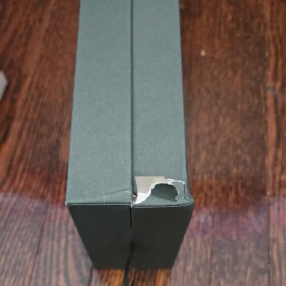 3 Fold Wireless Charger - Picture 5 of 5